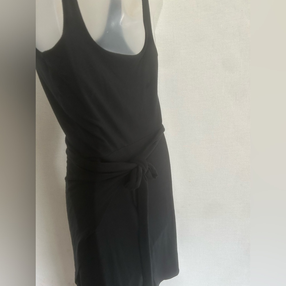 Aritzia wilfred wrap dress - Picture 4 of 8